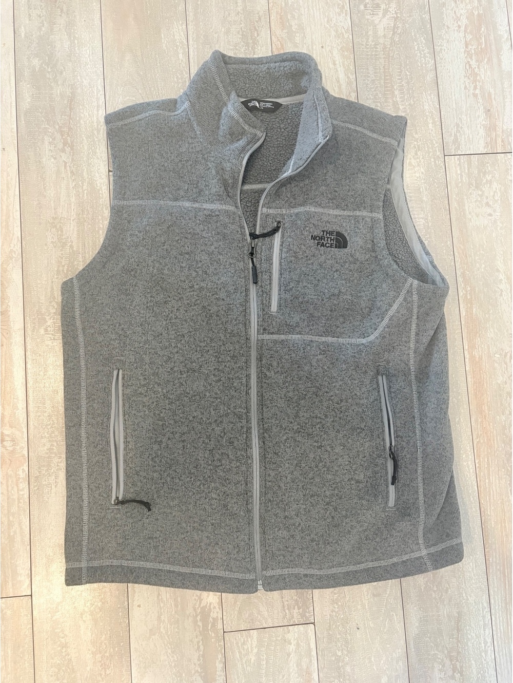 The North Face Men’s Large Gray Sweater Fleece Full Zip Vest Sherpa Lined